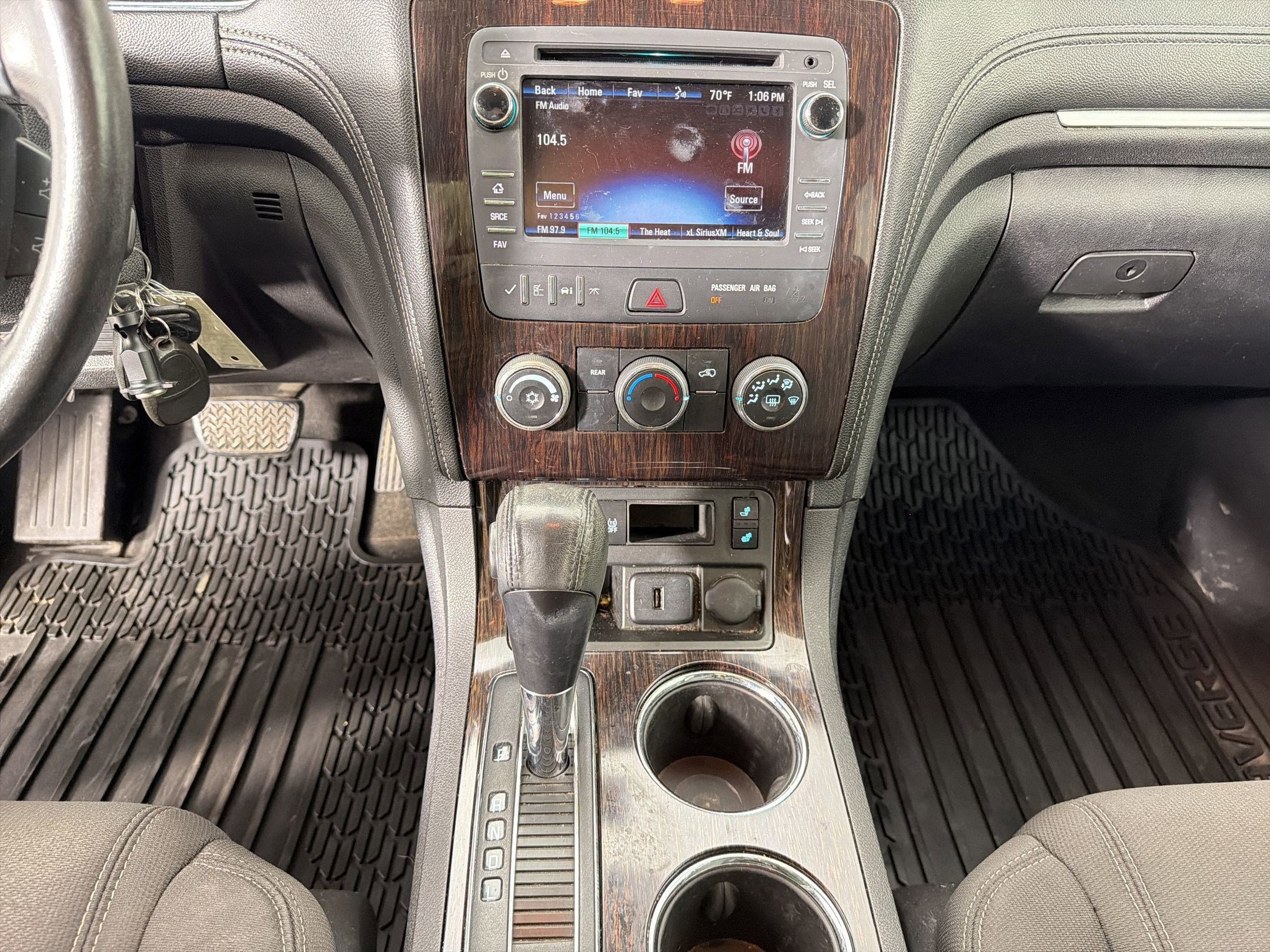 Used 2016 Chevrolet Traverse LT w/ Style and Technology Package image 21