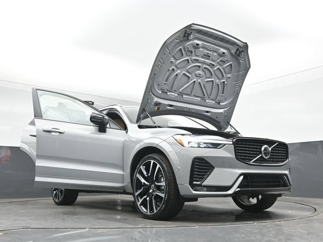 Used 2024 Volvo XC60 B5 Ultimate w/ Protection Package Premier AWD/4WD image 55