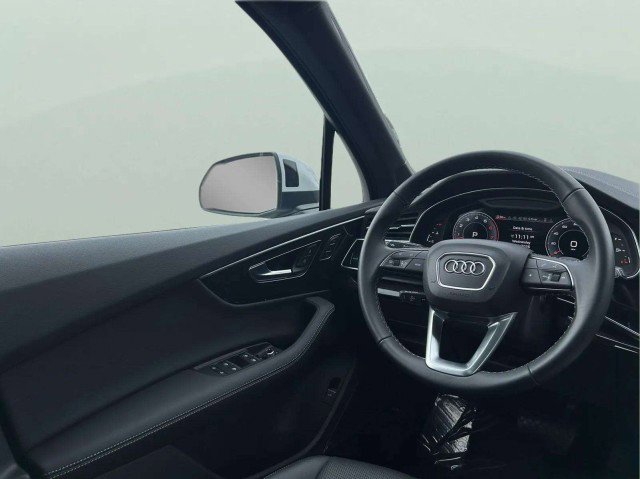 Certified 2025 Audi Q7 Premium Plus w/ Premium Plus Package image 12