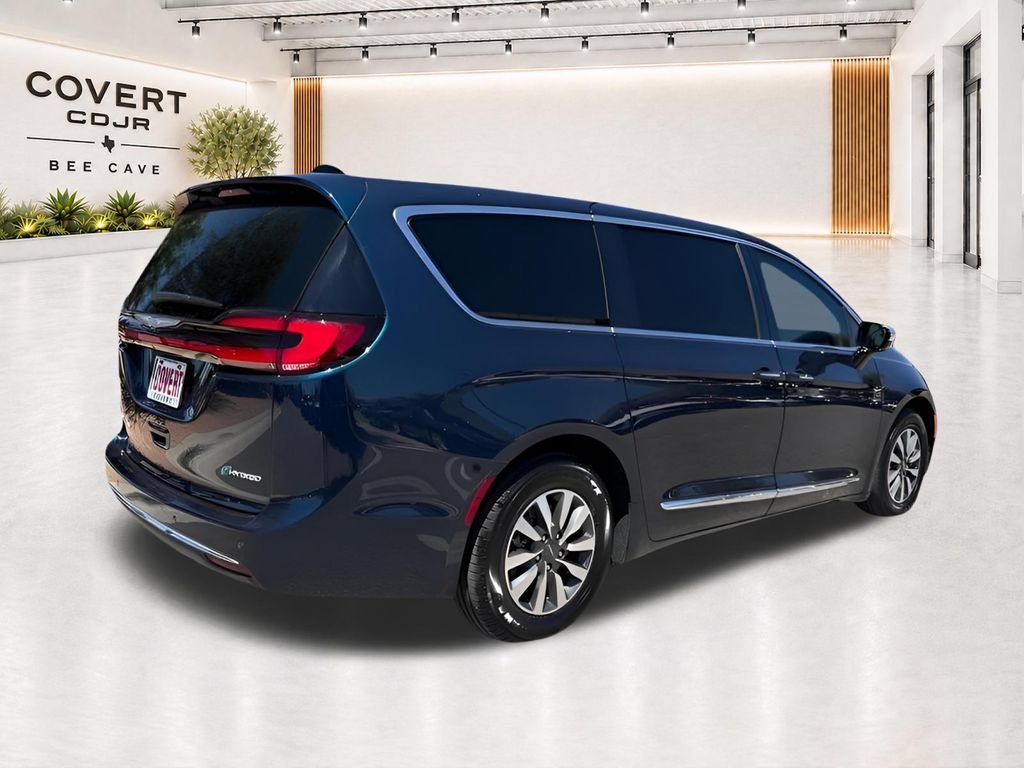 Used 2023 Chrysler Pacifica Limited FWD image 14