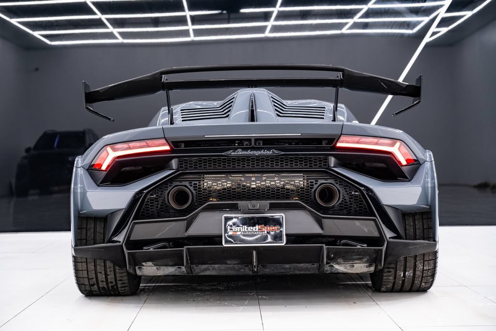 Used 2023 Lamborghini Huracan STO RWD image 27