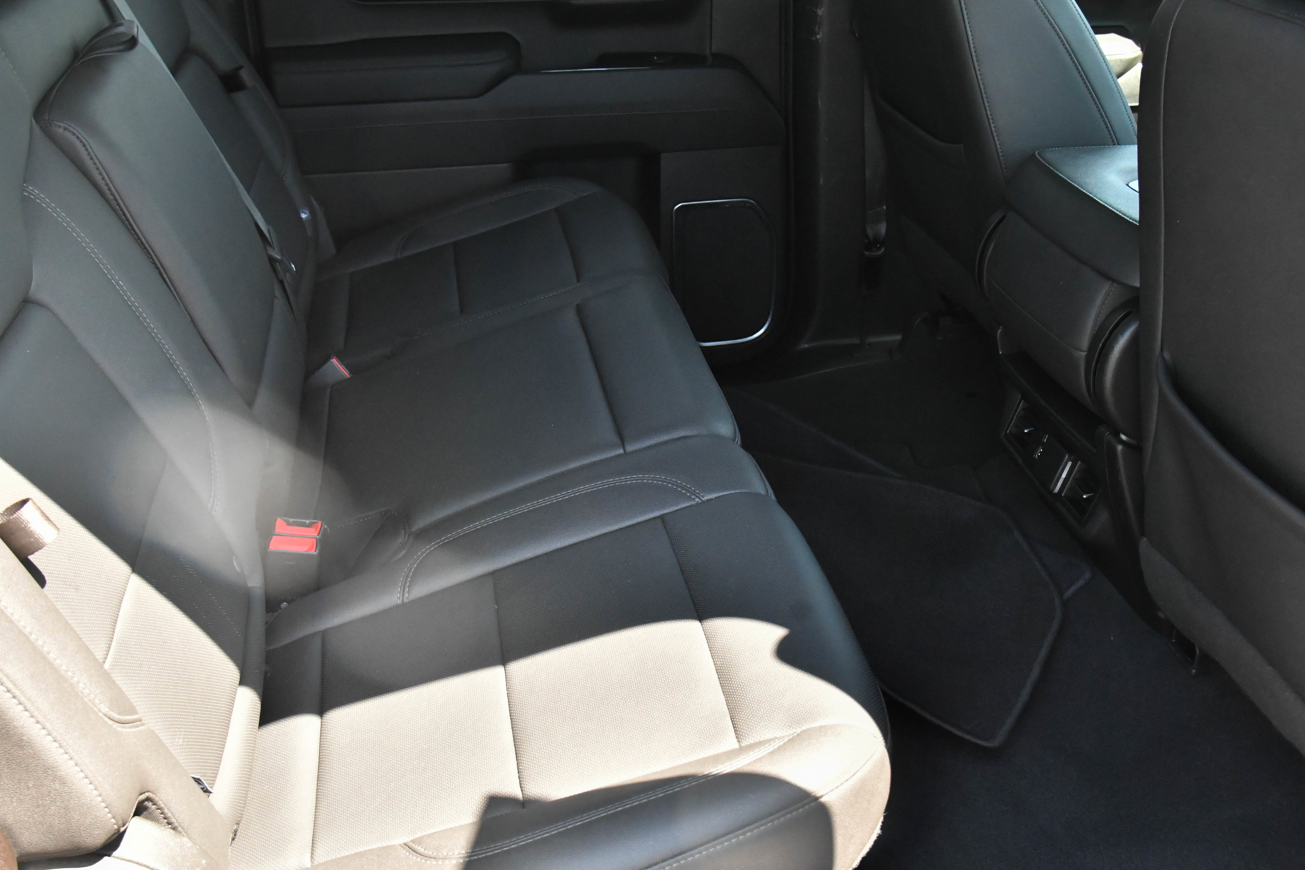 Used 2024 GMC Sierra 1500 SLT image 46