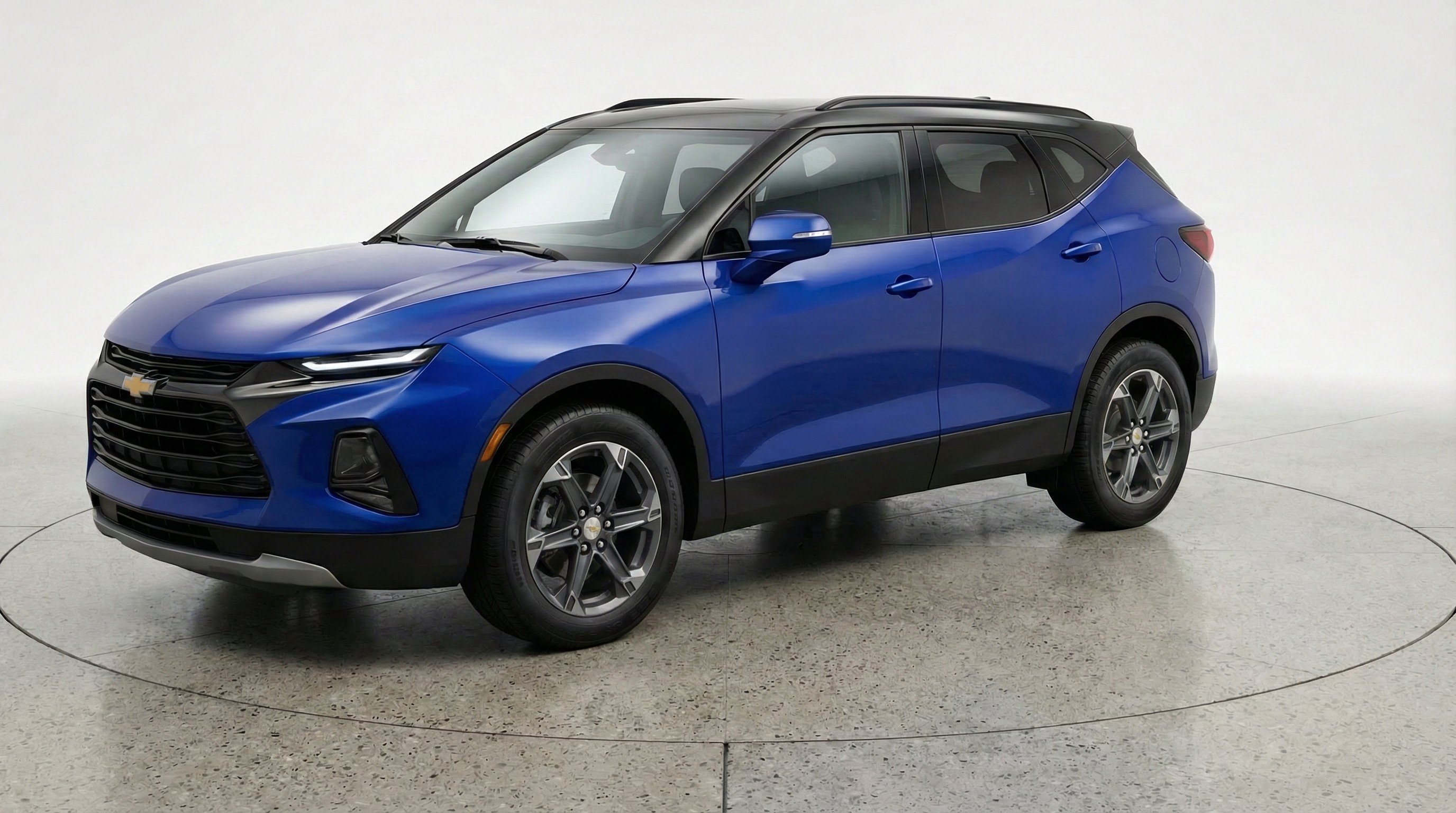 Used 2025 Chevrolet Blazer LT FWD image 3