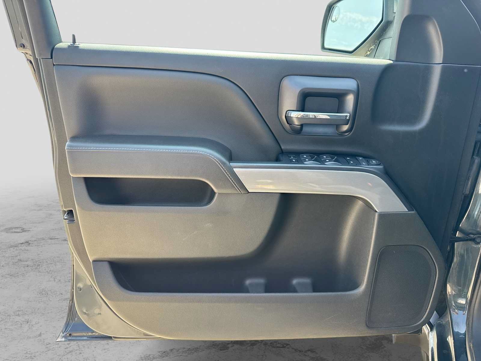 Used 2017 Chevrolet Silverado 1500 LT w/ All Star Edition AWD/4WD image 29