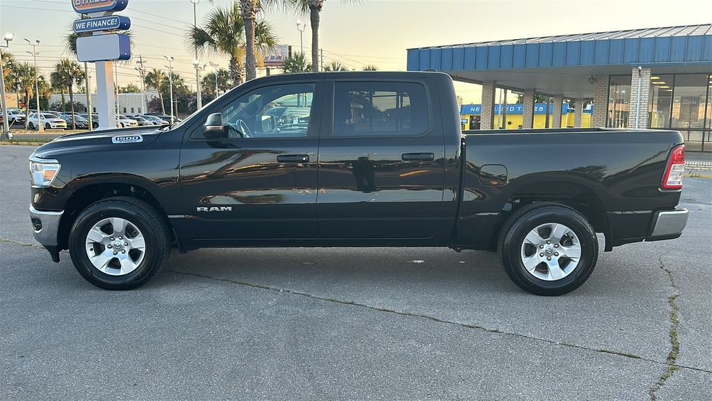 Used 2023 RAM 1500 Big Horn AWD/4WD image 3