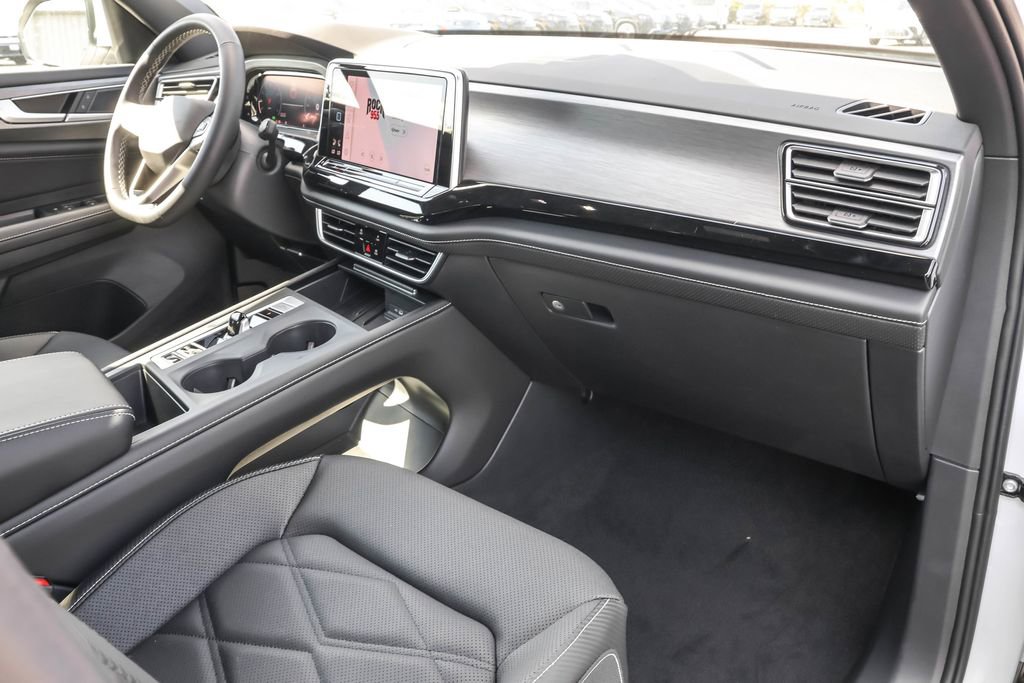 New 2026 Volkswagen Atlas Cross Sport SE AWD/4WD image 39