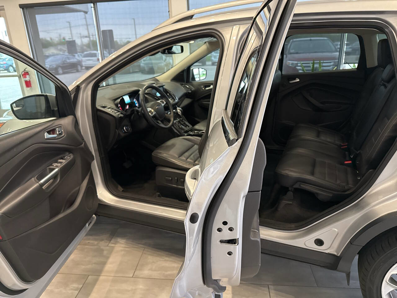 Used 2016 Ford Escape Titanium image 12