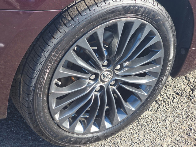 Used 2017 Toyota Avalon Touring w/ Carpet Mat Package image 6