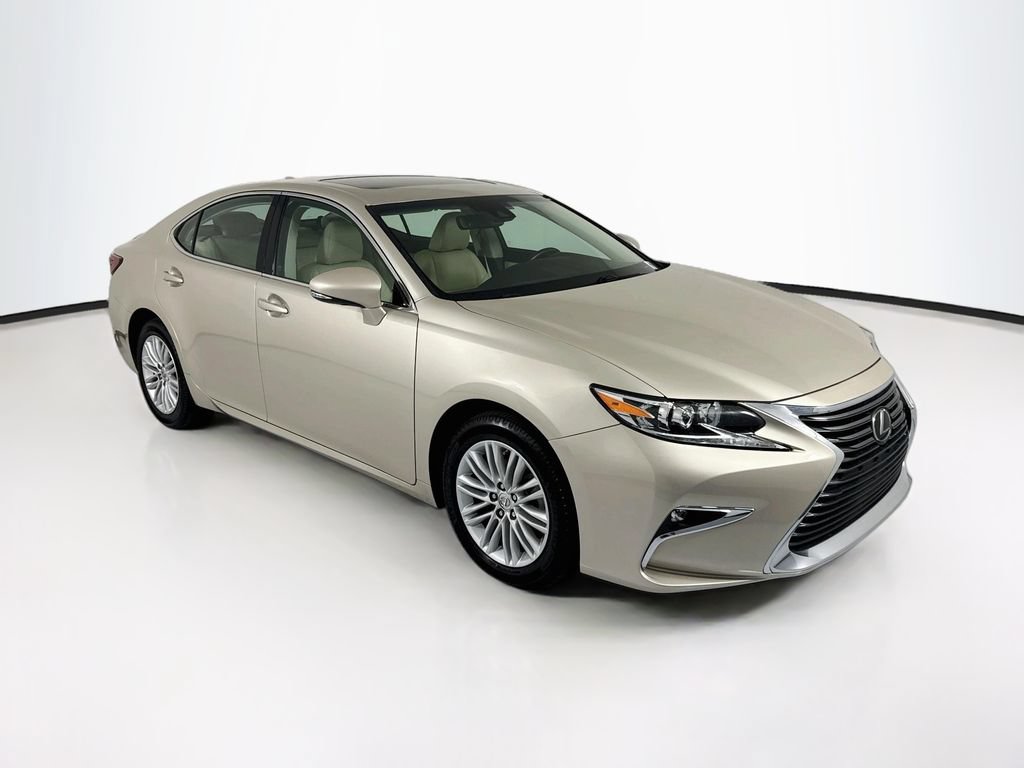 Used 2017 Lexus ES 350 w/ Accessory Package 2 FWD image 3