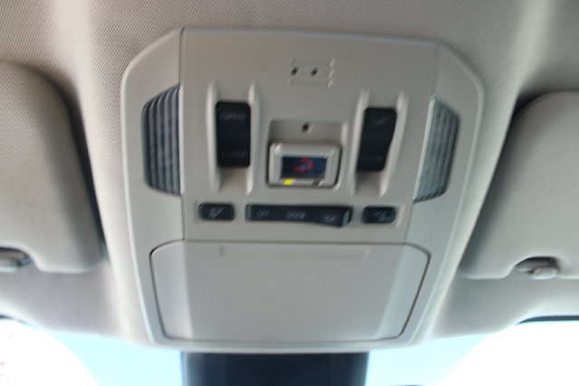 Used 2023 Toyota Highlander Limited FWD image 31
