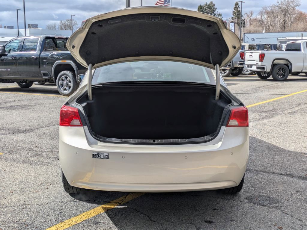 Used 2014 Chevrolet Impala LT w/ Convenience Package image 32