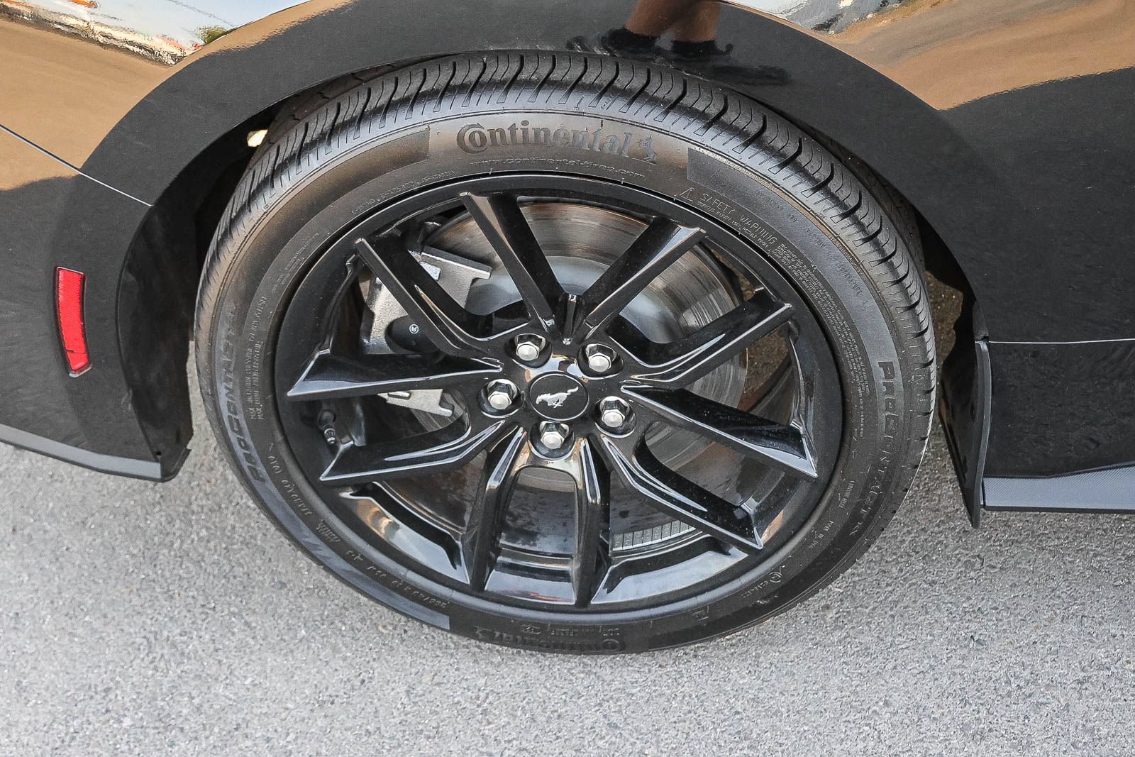 Used 2024 Ford Mustang GT Premium RWD image 13
