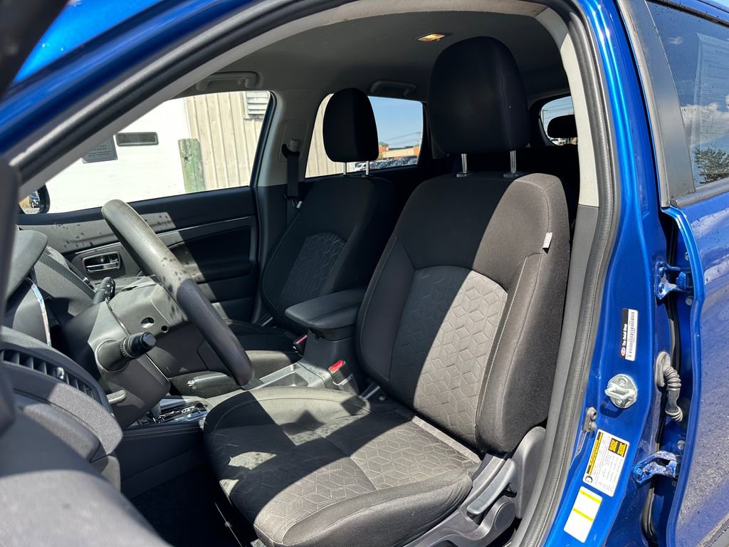 Used 2021 Mitsubishi Outlander Sport ES AWD/4WD image 15