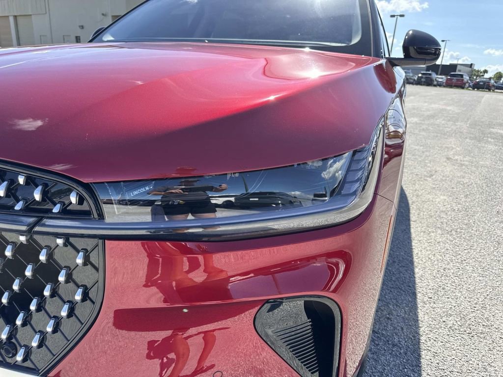 Certified 2026 Lincoln Nautilus Premier AWD/4WD image 9