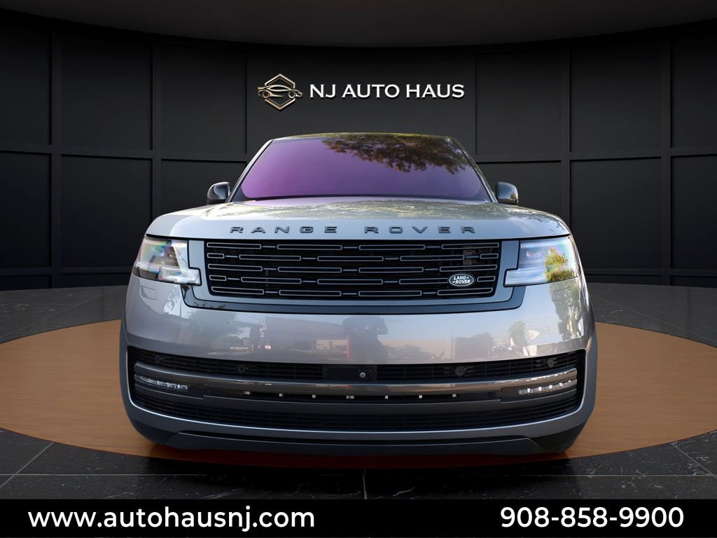 Used 2023 Land Rover Range Rover SE AWD/4WD image 9
