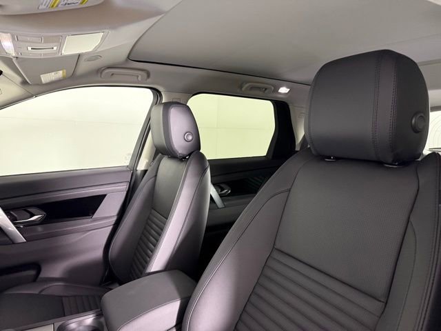 Certified 2025 Land Rover Discovery Sport S image 17