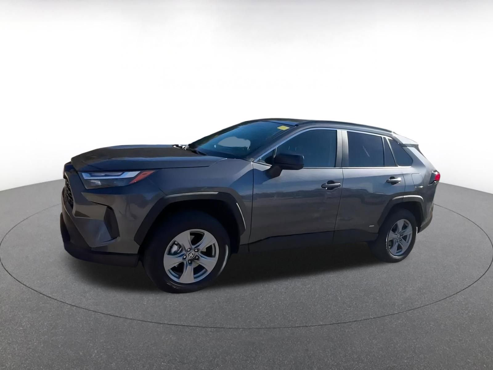 Used 2025 Toyota RAV4 LE image 8