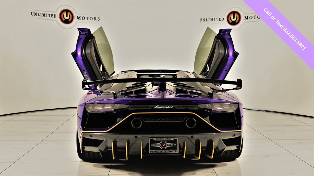 Used 2021 Lamborghini Aventador SVJ AWD/4WD image 18