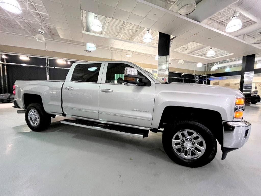Used 2016 Chevrolet Silverado 2500 LTZ w/ Duramax Plus Package image 2