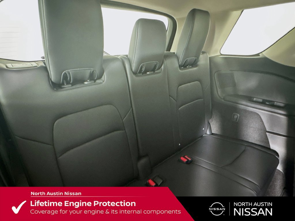 New 2026 Nissan Pathfinder SL w/ SL Premium Package (P04) FWD image 35