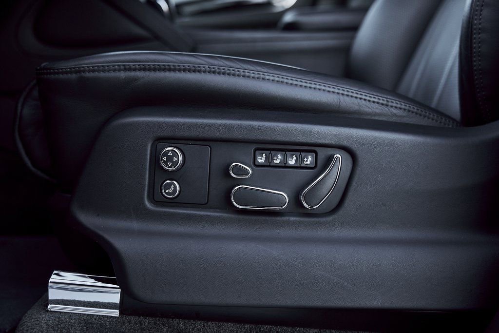 Used 2022 Bentley Bentayga image 34