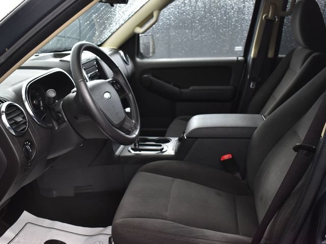 Used 2010 Ford Explorer XLT AWD/4WD image 9