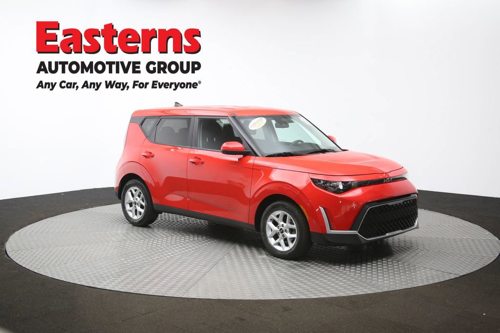 Used 2024 Kia Soul LX w/ Option Group 015 FWD image 48