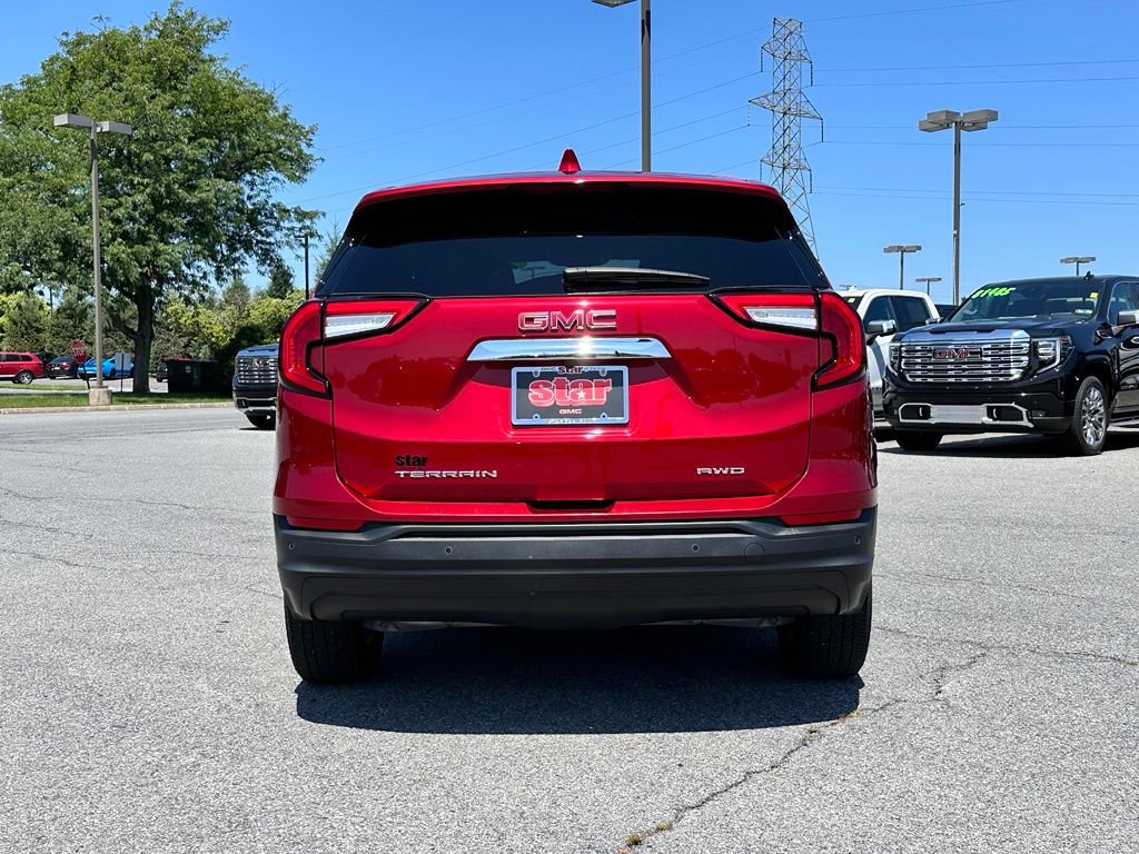 Used 2023 GMC Terrain SLE AWD/4WD image 9