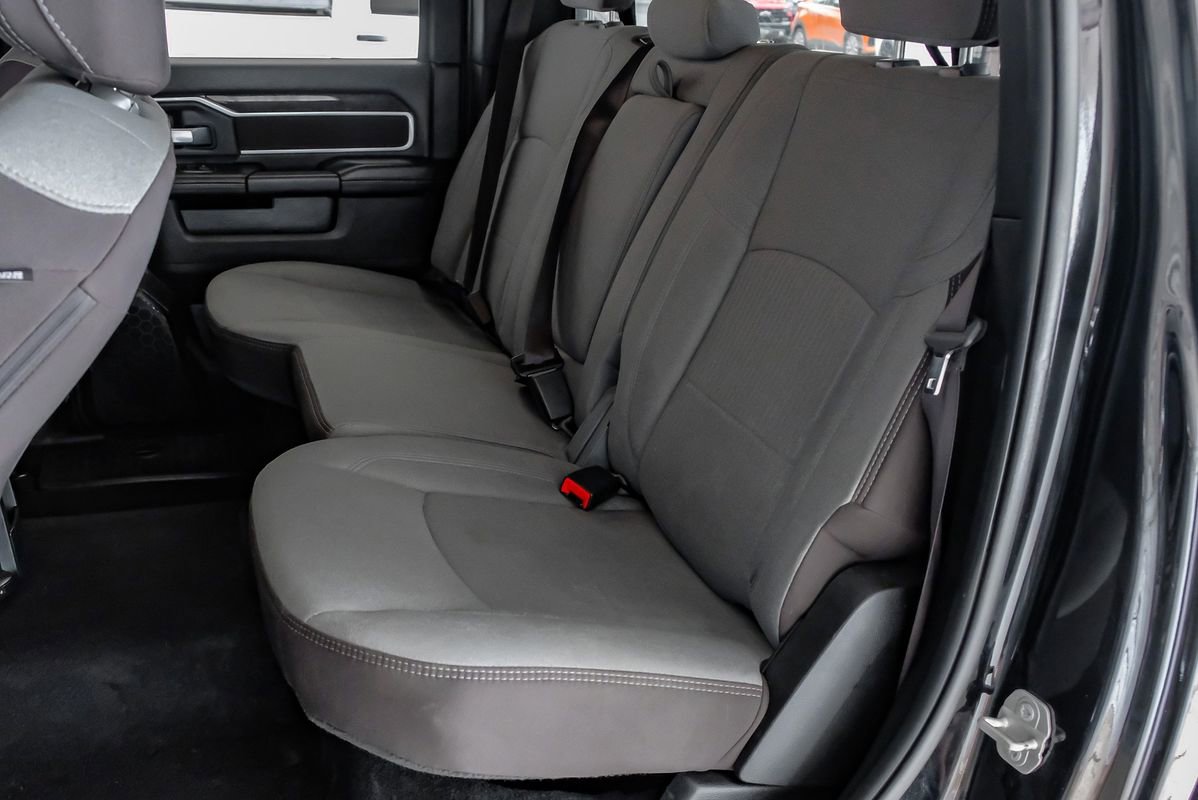 Used 2024 RAM 2500 Big Horn AWD/4WD image 37