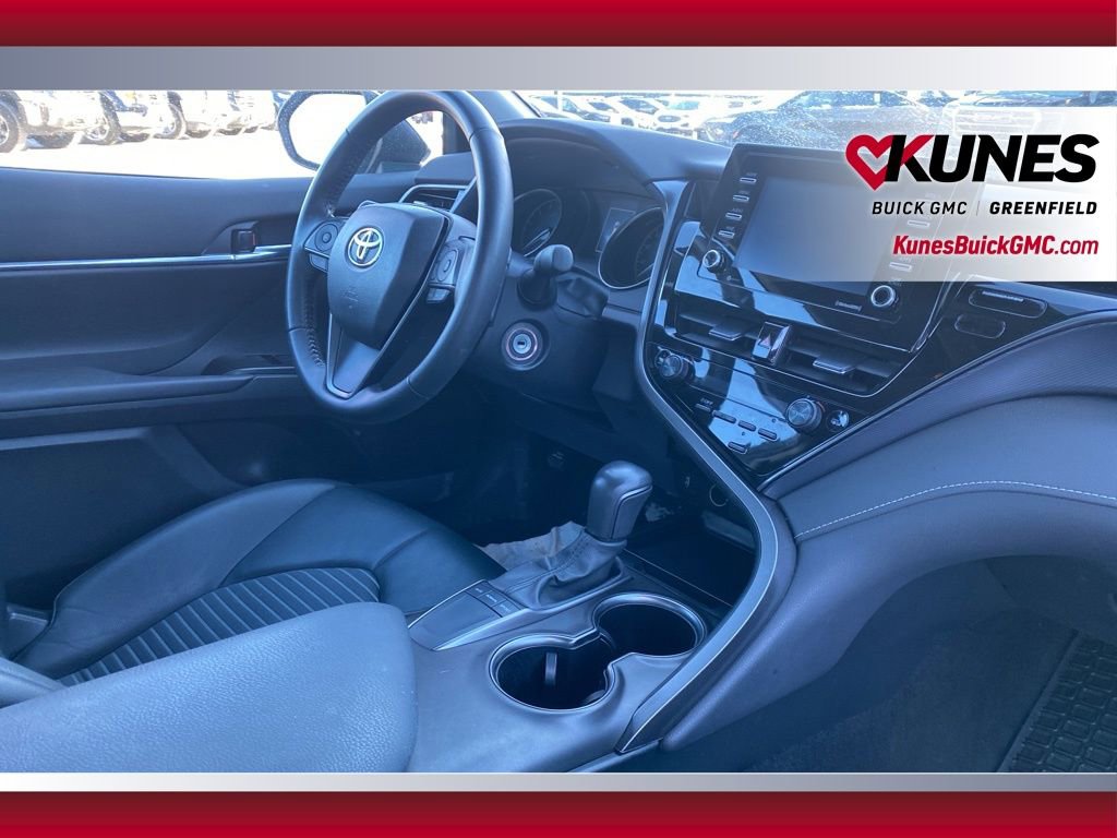 Used 2024 Toyota Camry SE image 35