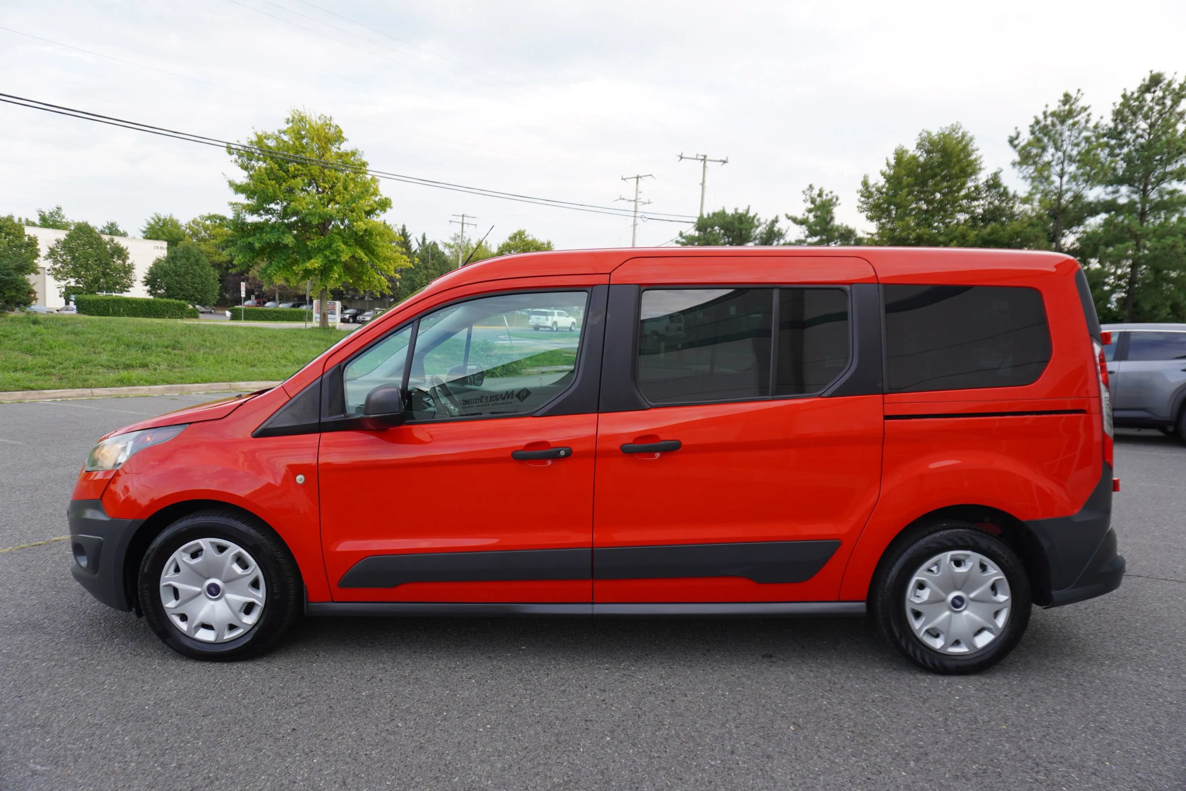 Used 2015 Ford Transit Connect XL FWD image 4