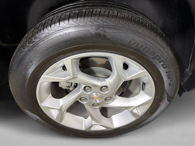 Used 2024 Chevrolet Trax LS w/ LS Convenience Package FWD image 17
