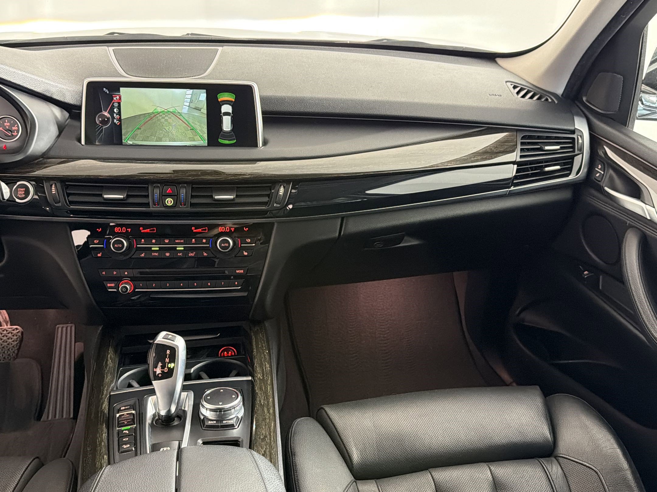 Used 2015 BMW X5 xDrive50i AWD/4WD image 29