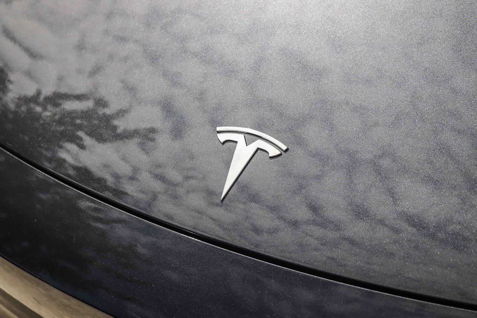 Used 2025 Tesla Model 3 Long Range RWD image 11