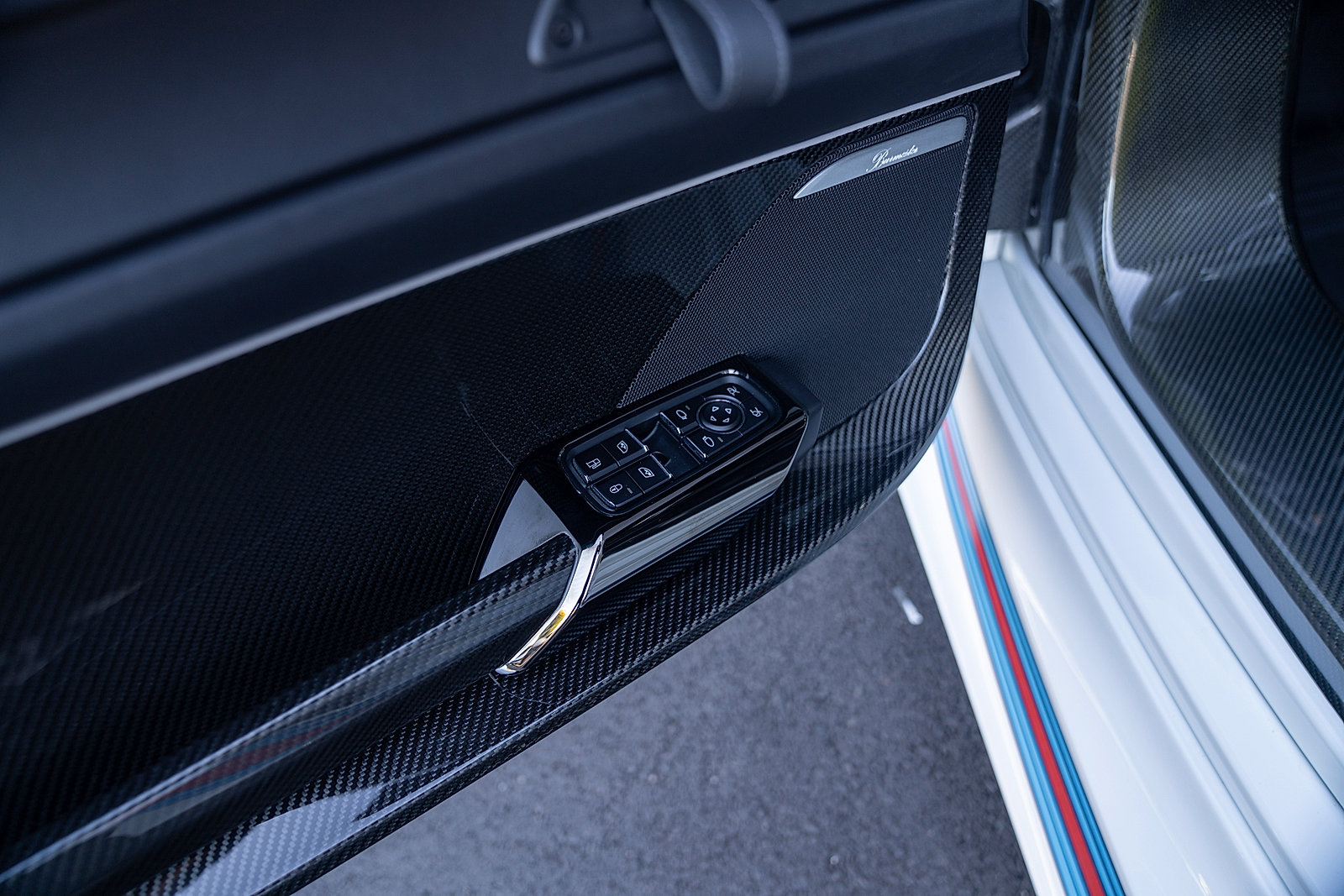 Used 2015 Porsche 918 Spyder AWD/4WD image 21