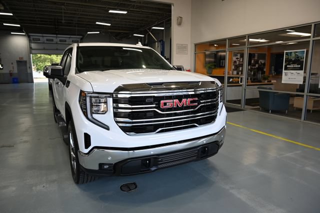 New 2026 GMC Sierra 1500 SLT w/ SLT Premium Plus Package AWD/4WD image 3