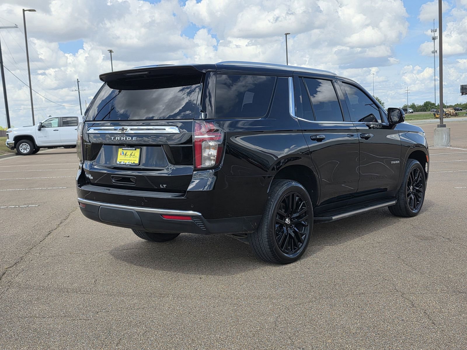 Used 2023 Chevrolet Tahoe LT w/ Luxury Package image 7