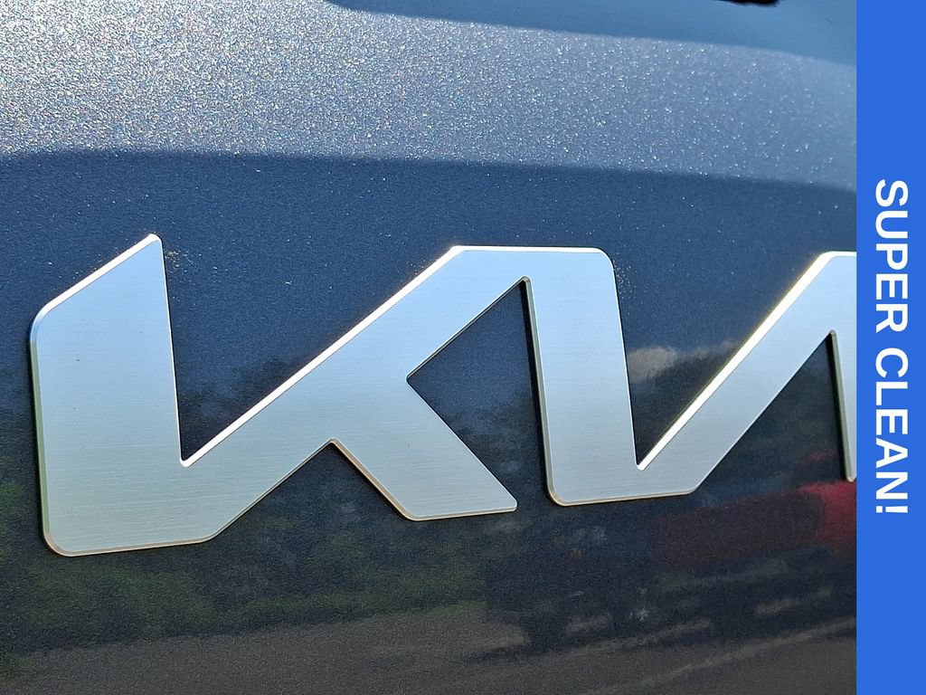 Used 2022 Kia Telluride EX w/ EX Premium Package FWD image 32