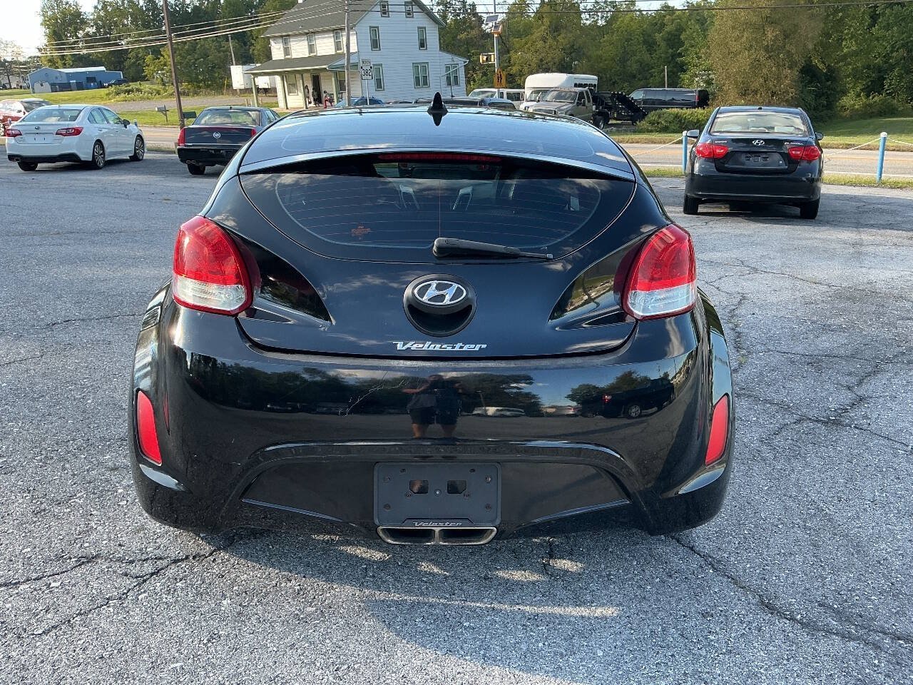 Used 2012 Hyundai Veloster w/ Style Pkg FWD image 14