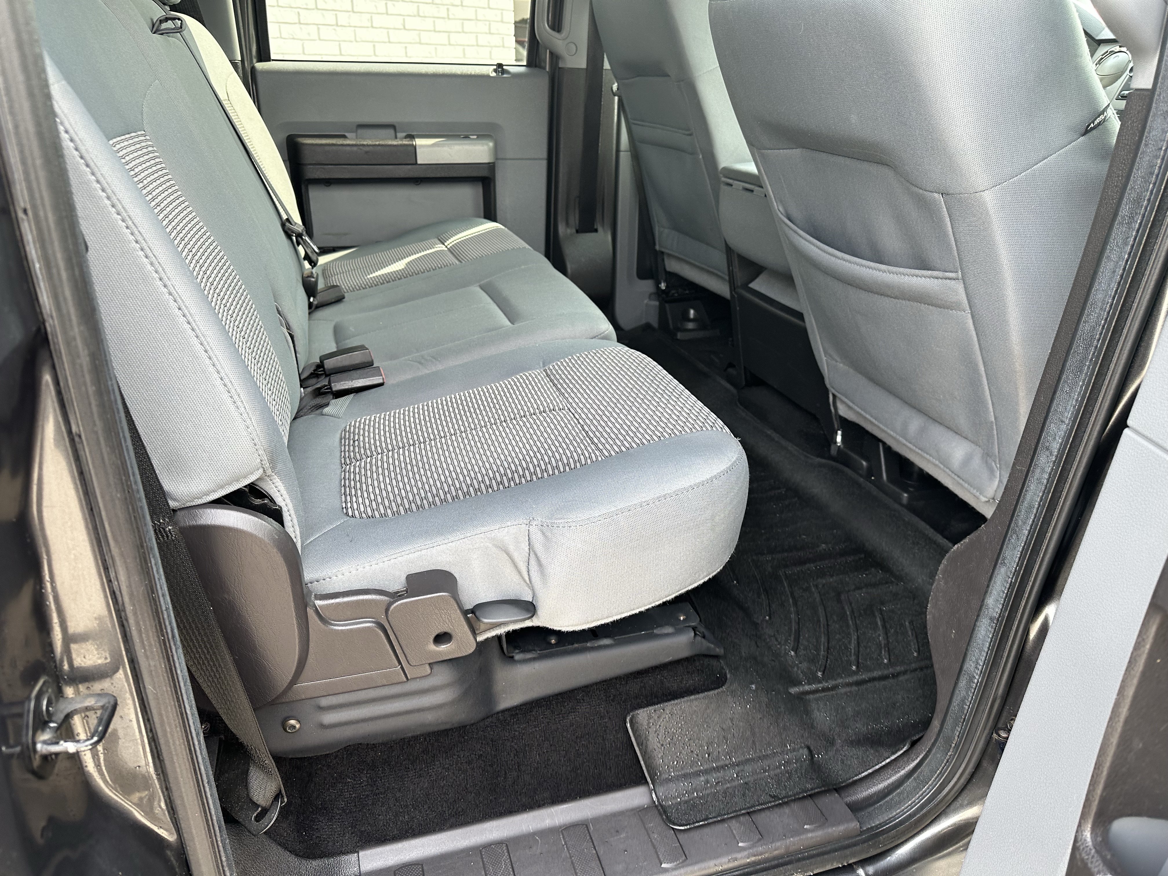 Used 2016 Ford F250 XLT w/ Camper Package AWD/4WD image 11