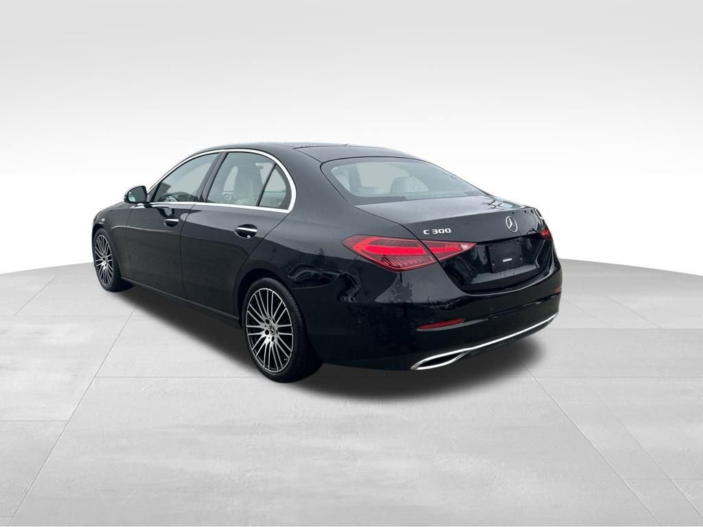 Certified 2022 Mercedes-Benz C 300 4MATIC Sedan image 3