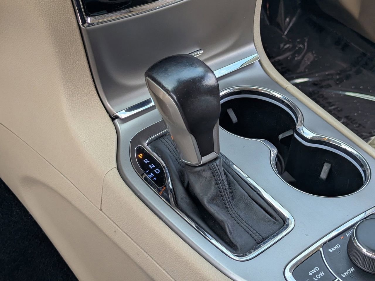 Used 2020 Jeep Grand Cherokee Limited image 26