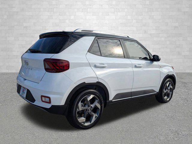 New 2025 Hyundai Venue Limited image 2