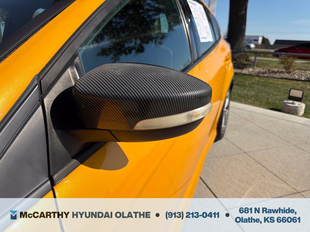 Used 2016 Ford Focus ST w/ Equipment Group 402A FWD image 9