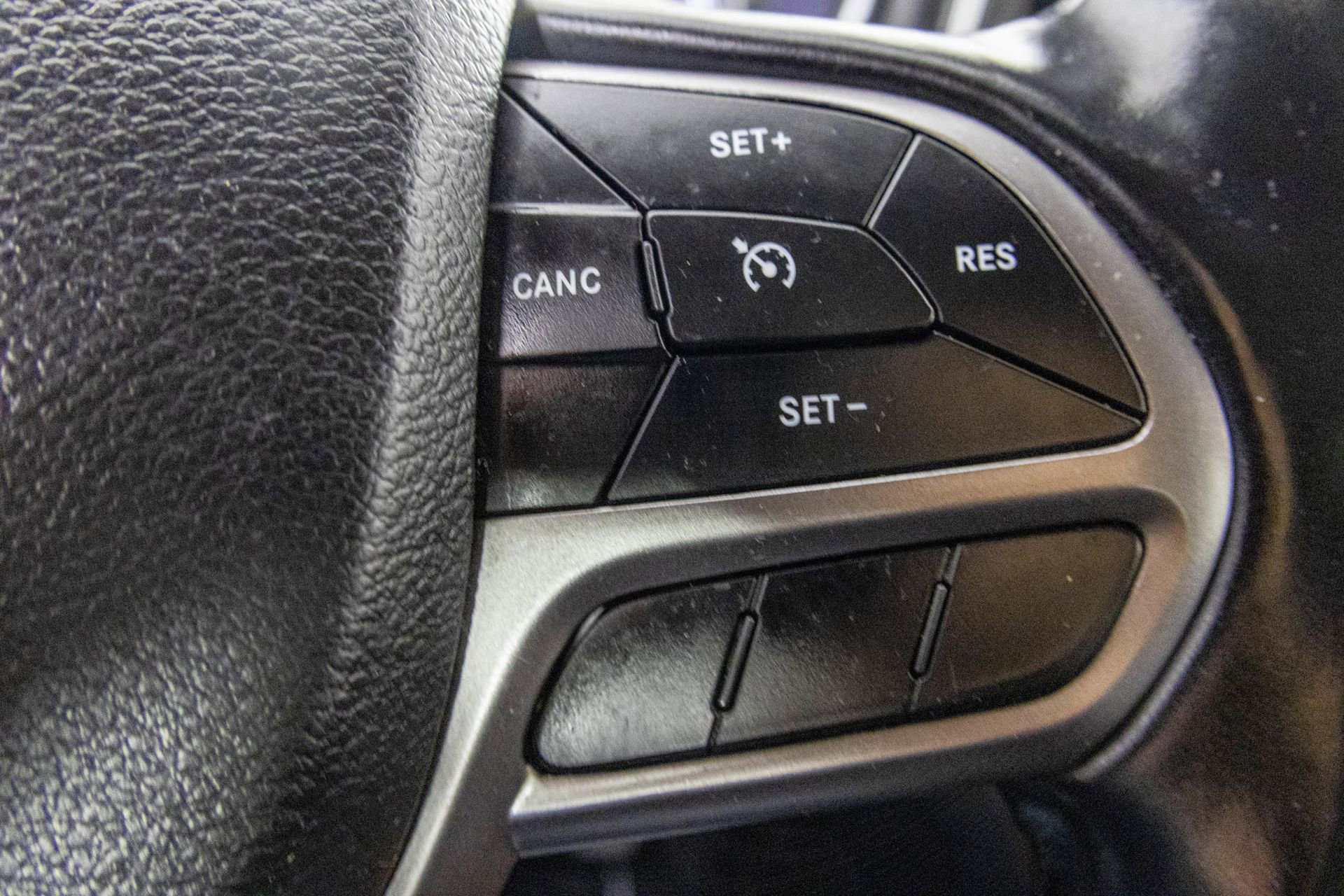 Used 2021 Jeep Cherokee Latitude Plus image 30