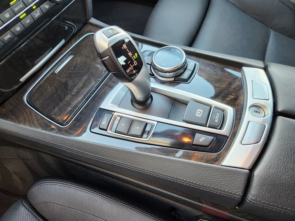 Used 2015 BMW 740Li RWD image 19