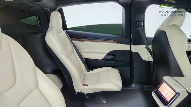 Used 2023 Tesla Model X image 23