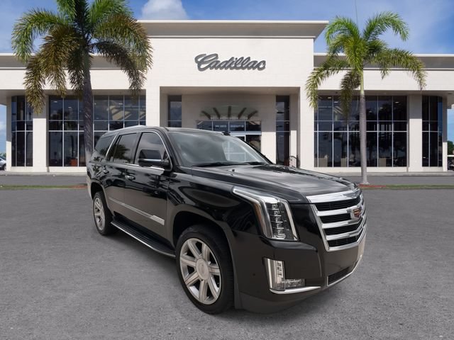 Certified 2020 Cadillac Escalade Premium Luxury RWD image 2