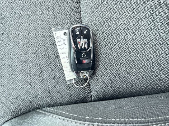 Used 2025 Buick Encore GX Preferred w/ Comfort Package FWD image 33