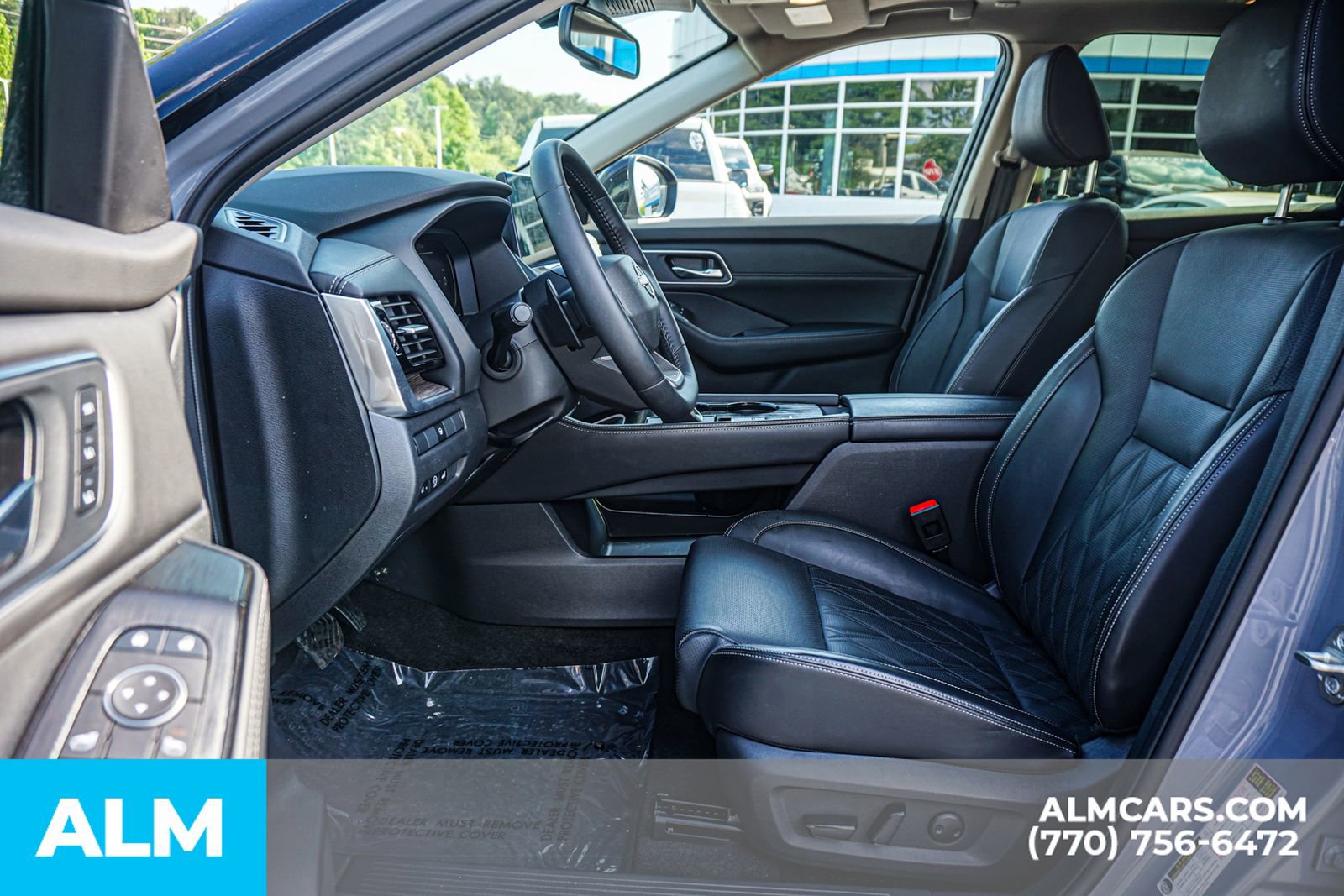 Used 2025 Nissan Rogue Platinum FWD image 20